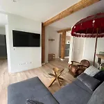Sun Si Moon Apartment *