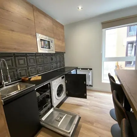 Sun Si Moon 桑坦德