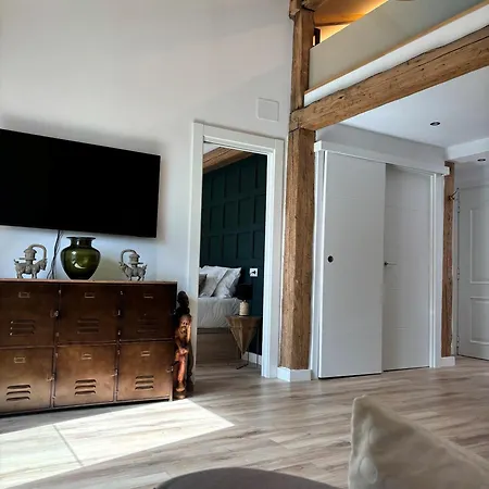 Sun Si Moon Apartment