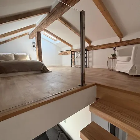 Sun Si Moon 公寓 *